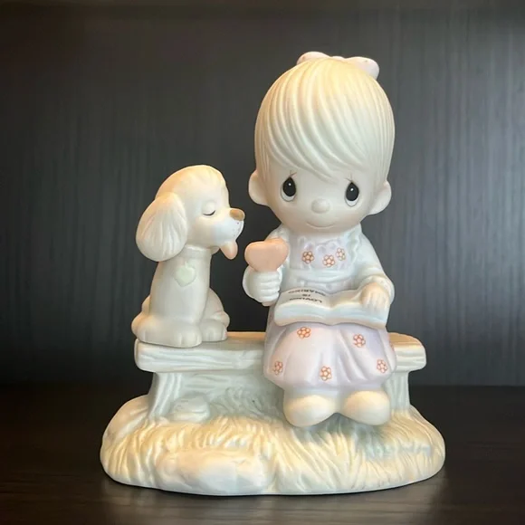 Vintage Precious Moment - Loving is Sharing Figurine- Valentine - Picture 1 of 4